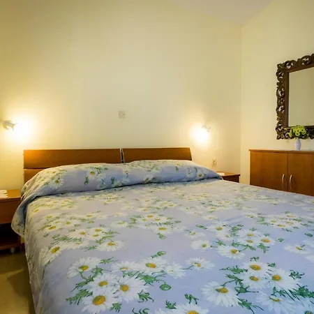 Apartment Iva Tijardovica Vi